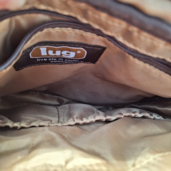 Like new Lug Crossbody. Medium Size - Picture 3 of 10